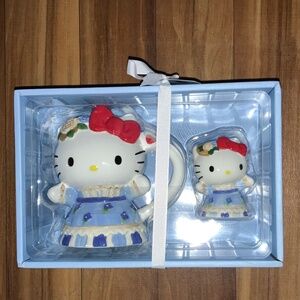 Hello Kitty 3D Mug & Figurine Set nwt